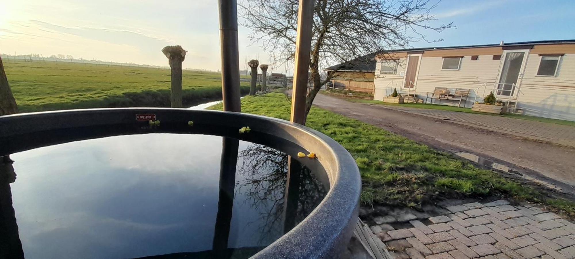 Stacaravan Op De Paardenboerderij 斯内克 外观 照片